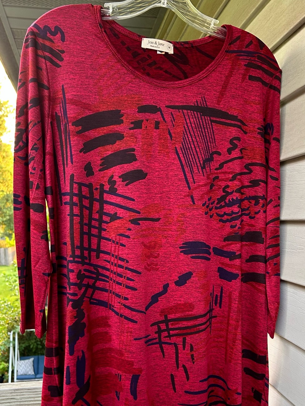 Jess and Jane Artistic Silky Drapey Red 3/4 Sleeve Abstract Print Ladies Size M